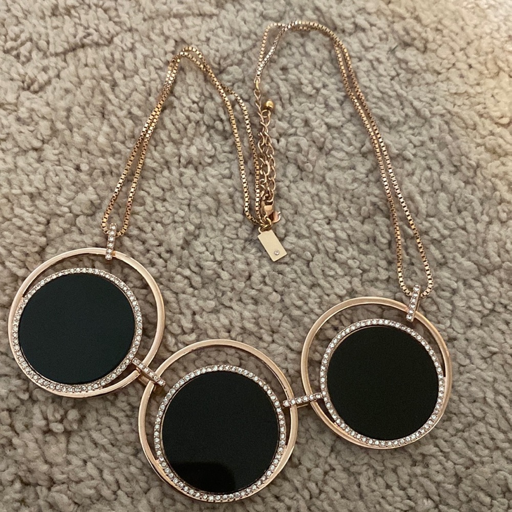 Kate spade necklace black gold euc